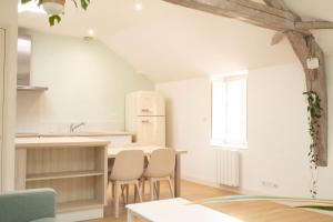 Appartement Le Cocon Botanique - Cosy T2 en centre-ville ! 8 Rue des Grandes Écoles 86000 Poitiers -1