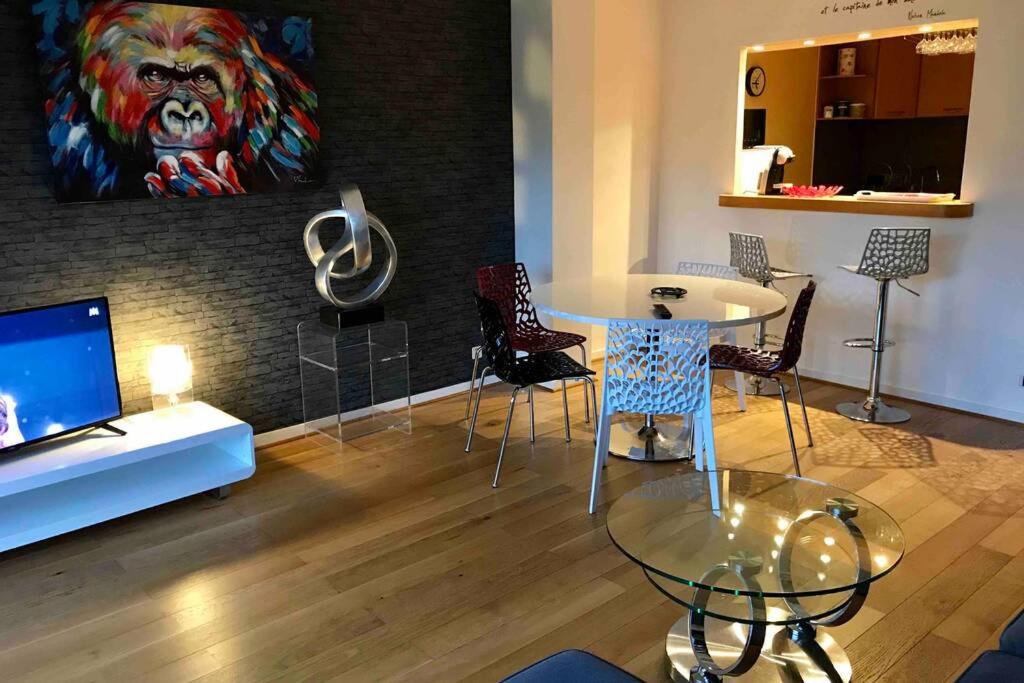 Appartement Le cocon de Céline-Luxe-Centre Ville-Parc Léo Lagrange-Stade Auguste Delaune- WIFI 133 Rue de Courlancy 51100 Reims