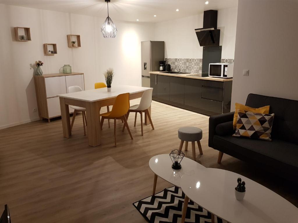 Le cocon Dieppois - Appt spacieux avec parking privé 21 Rue de Blainville, 76200 Dieppe