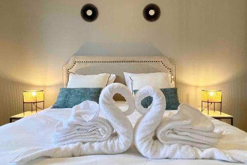 Le Continental Beau T2 plein centre + parking
