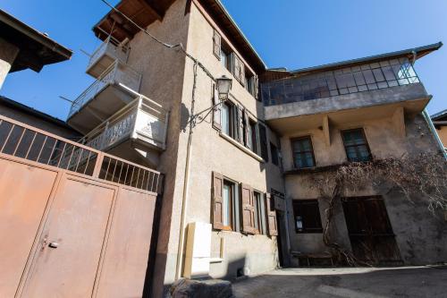 Le Coq Charmant petit studio en centre ville d'Embrun