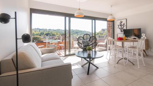 Le Coquet avec Balcon Terrasse et parking privé