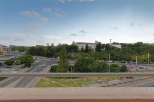 LE CORUM Appartement 2 chambres, Parking, Wifi, clim, centre