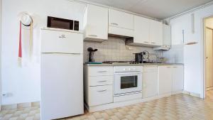 Appartement Le Cosmos - 15C - Appart spacieux- 4 pers Rue de la Courette, Bât. C, 3 34300 Le Cap d\'Agde Languedoc-Roussillon