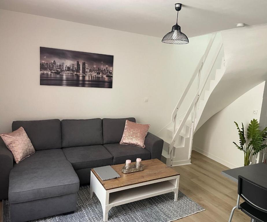 Appartement Le Cosy Duplex au cœur du vieux Chartres 4 Rue Chantault 28000 Chartres