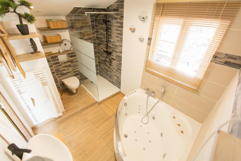 Le Cottage Bien-Etre - Jacuzzi 306 ter Boulevard Jean Jaures, 76000 Rouen