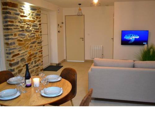 Le cottage Saint Vincent-centre ville-wifi-parking- Apparthotellagacilly