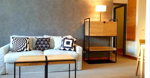 LE CRYTAL 1950 - ARC 1950 Luxury Renovated Premium Apartment - 2 Bedrooms
