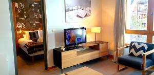 LE CRYTAL 1950 - ARC 1950 Luxury Renovated Premium Apartment - 2 Bedrooms