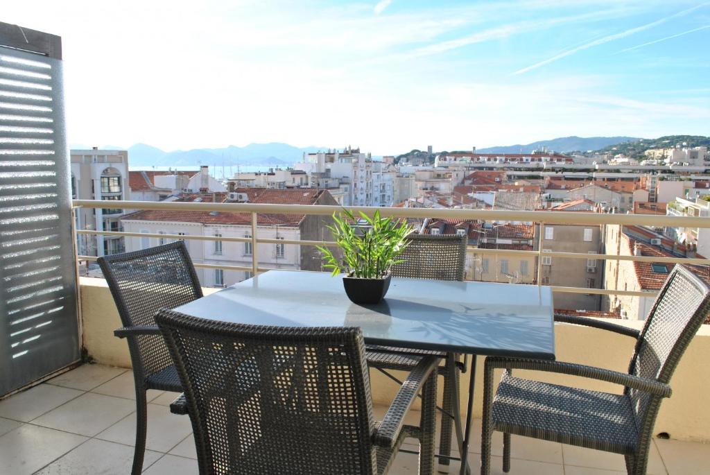 Appartement Le Dauphin Studio 1182 45 Boulevard de la Croisette 06400 Cannes