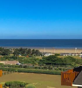 Appartement Le Deauvilla - Duplex Penthouse vue mer Deauville 2 Rue des Villas 14800 Deauville Normandie