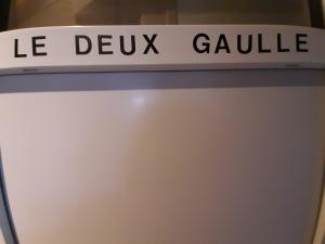 Appartement LE DEUX GAULLE 33 Place du Général de Gaulle 61170 Le Mêle-sur-Sarthe Normandie