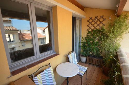 LE DIX Duplex historical center balcony with view and air conditioning