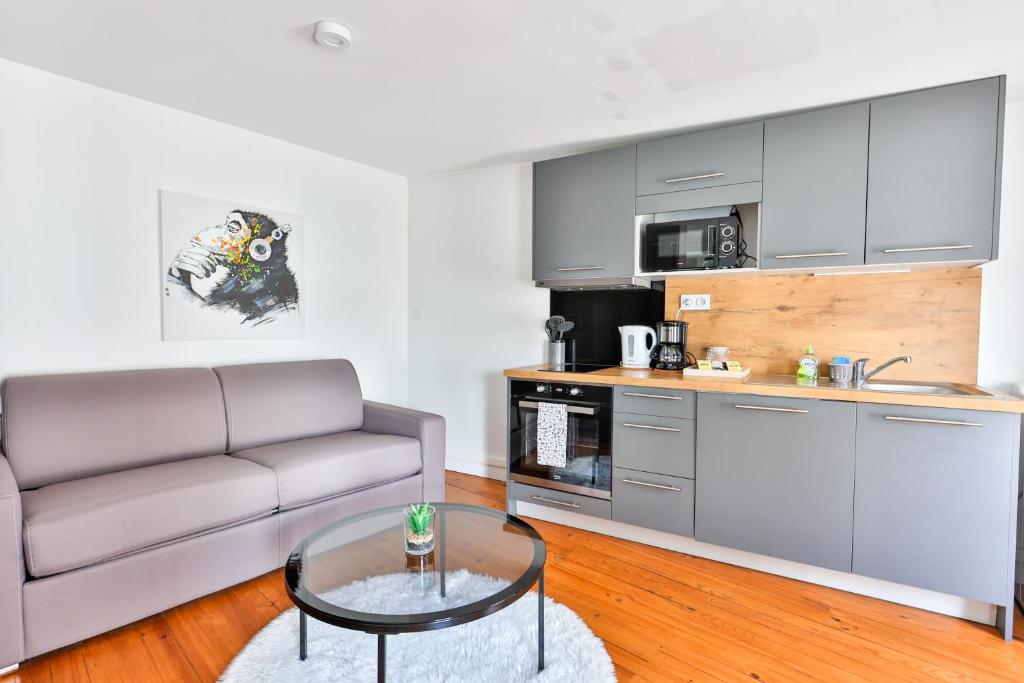 Appartement LE DOUILLET #Centre ville #100m des quais Studio 3 : 4 Rue de Crouin 16100 Cognac