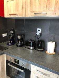 Appartement LE DRAKKAR - 4 personnes - ST MARTIN DE BREHAL - 400 M DE LA PLAGE 1 Rue de la Pierre Gagnée 50290 Saint Martin de Brehal Normandie