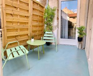 Appartement LE DUMON 2 - T2 avec GARAGE - TERRASSE - WiFi - Gare à 200m 12 Rue Courteline 47000 Agen Aquitaine