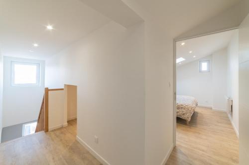 LE DUPLEX - PARKING GRATUIT+ WIFI + NETFLIX