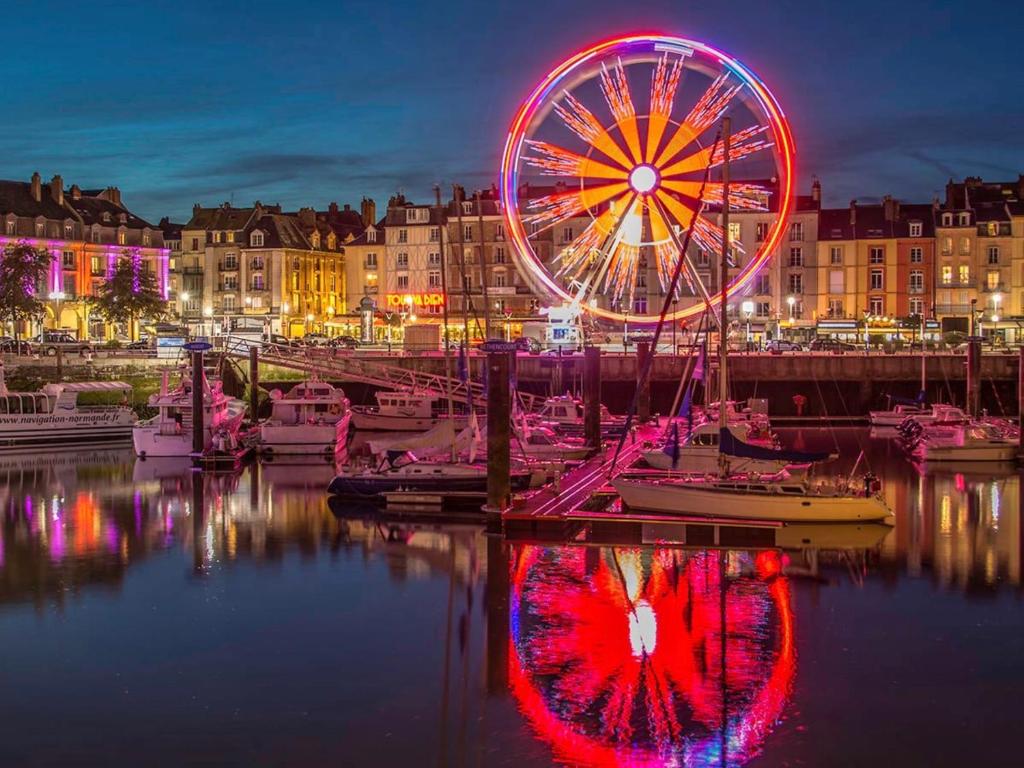 Le famillial 70M2, 2 chambres doubles Avec parking PRIVE gratuit NETFLIX, DISNEY PLUS et AMAZON PRIME DISPONIBLE 163 Rue du Général Chanzy, 76200 Dieppe