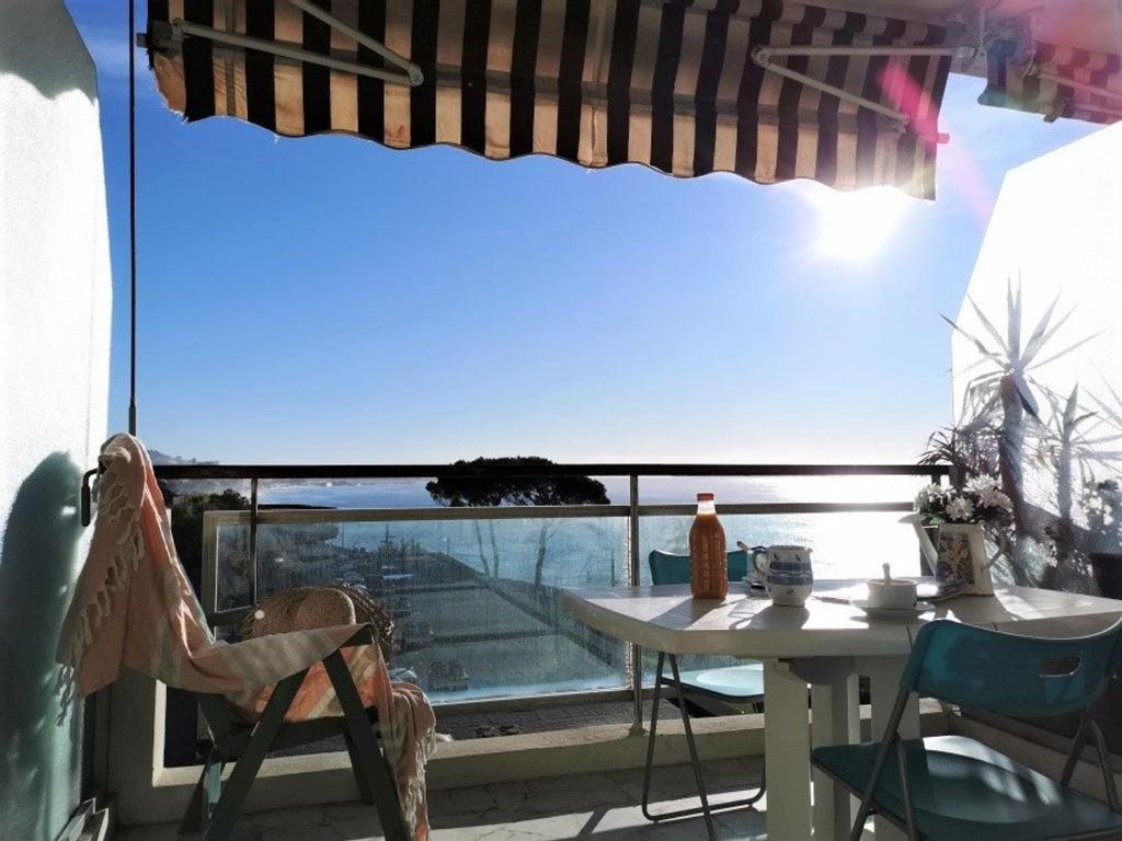 Le Faubourg-Raines - Chaleureux studio à 5mn de la gare