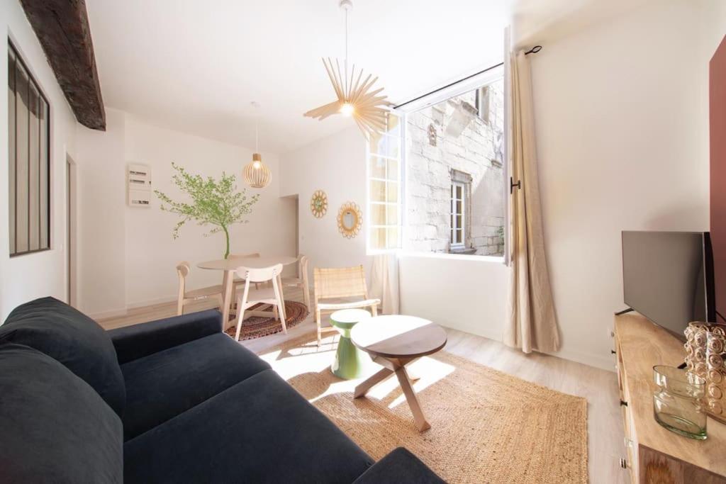 Appartement LE FIGUIER - CLIM - WIFI 12 Rue Victor Basch 30400 Villeneuve-lès-Avignon