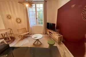 Appartement LE FIGUIER - CLIM - WIFI 12 Rue Victor Basch 30400 Villeneuve-lès-Avignon Languedoc-Roussillon