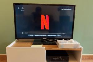 Le FLOLIE - ENTREE AUTONOME - Centre-ville - Wifi - Netflix