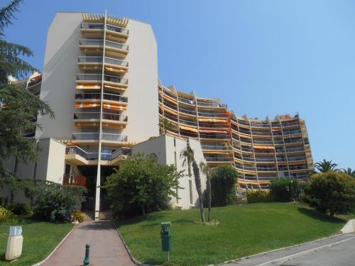 Appartement Appartement Le France - Vacances Côte d'Azur 920 Avenue de la Marine Royale Mandelieu-la-Napoule