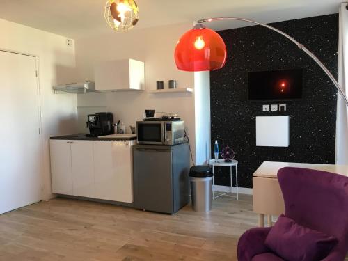 Le Galaxy centre la Brèche wifi calme vue jardin
