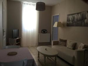 Appartement le gite de la CURE 9 rue des charrons 33890 Pessac-sur-Dordogne Aquitaine