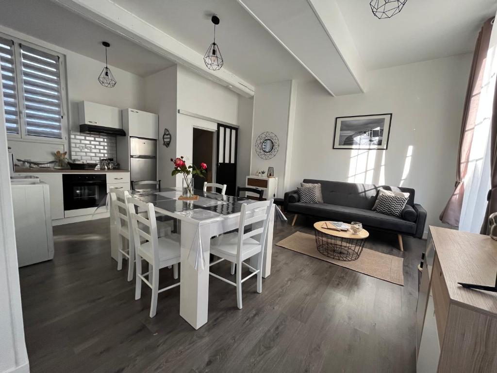 Le Gîte du Petit Buccin à 2 mn de la mer. 12 Rue de la Morinière, 76200 Dieppe