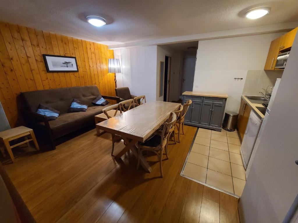 Appartement Le gite du Roland 6/8P 61m2 - Balcon 3 rue de lanne 65120 Luz-Saint-Sauveur