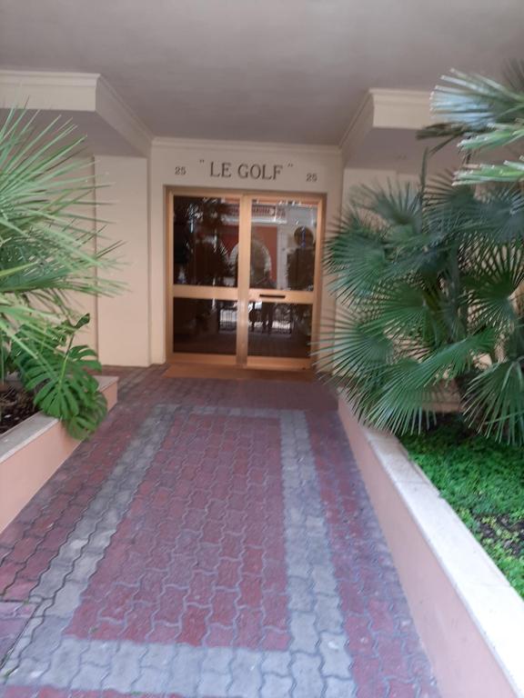 LE GOLF 25 Avenue Carnot, 06500 Menton
