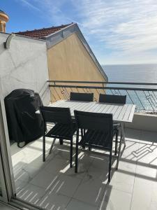 Appartement Le Grand Bleu 198 Promenade des Anglais 06200 Nice Provence-Alpes-Côte d\'Azur