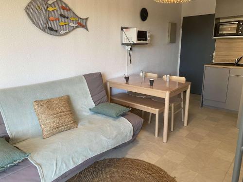 Appartement Le Grau-du-Roi, 2 pièces, 4 personnes - FR-1-250-233 Le Grau-du-Roi france