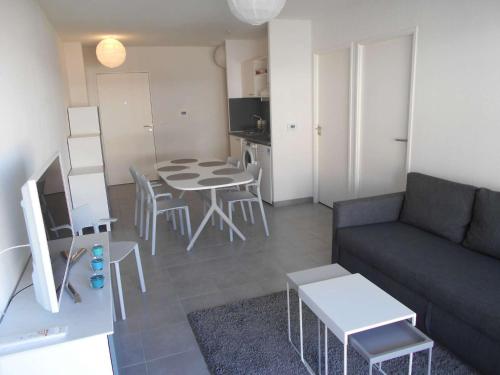 Appartement Appartement Le Grau-du-Roi, 2 pièces, 5 personnes - FR-1-250-210 145 ROUTE DE L'OUTARDE CANAPETIERE BAT C ETAGE 1 PORTE 107 Le Grau-du-Roi