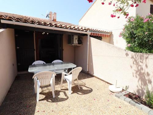 Appartement Le Grau-du-Roi, 2 pièces, 5 personnes - FR-1-307-132 Le Grau-du-Roi france