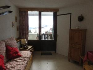 LE Hameau 001