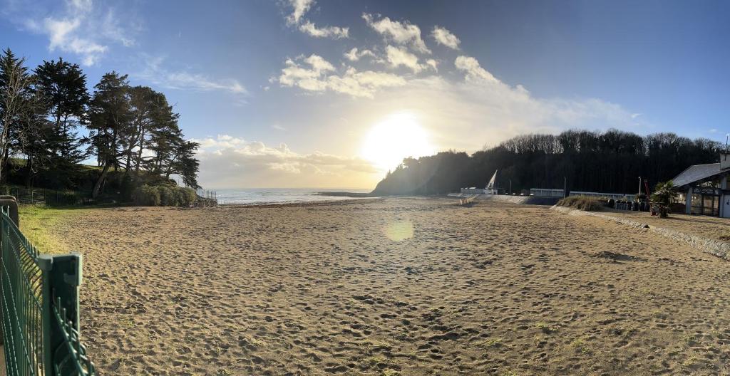 * Le Hameau de la plage * 4 Chemin de la Corniche, 22680 Étables-sur-Mer