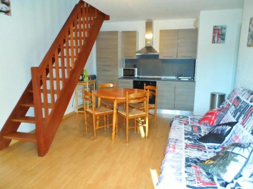 Appartement Le Home Varaville, 3 pièces, 6 personnes - FR-1-487-140 Varaville france