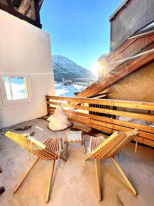 Le Janus, neuf, pied des pistes, grande terrasse, 2 garages et spa
