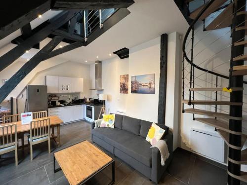 Le Jeannin : magnifique duplex 6 Prs - centre historique de Dijon