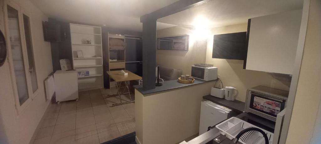 Appartement Le Joli Cocon Fonctionnel - Centre Ville 14 Rue de Paris 60600 Clermont