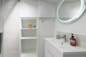 Le Krisco, une maisonnette en cœur de ville avec un parking privé