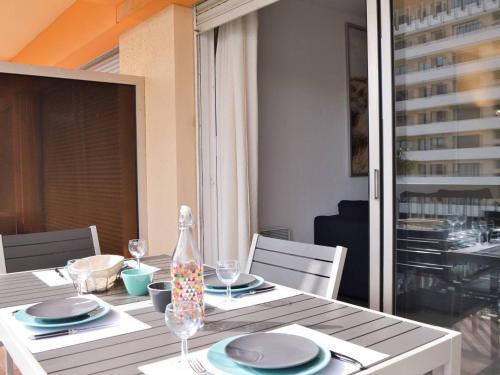 Appartement Le Lavandou, 1 pièce, 3 personnes - FR-1-251-303 Le Lavandou france