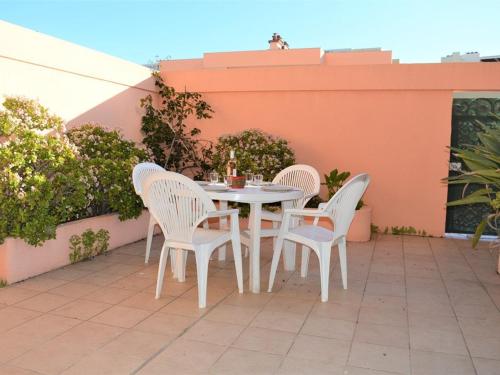 Appartement Le Lavandou, 1 pièce, 4 personnes - FR-1-251-223 Le Lavandou france