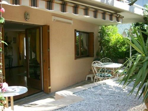 Appartement Le Lavandou, 2 pièces, 4 personnes - FR-1-251-12 Le Lavandou france