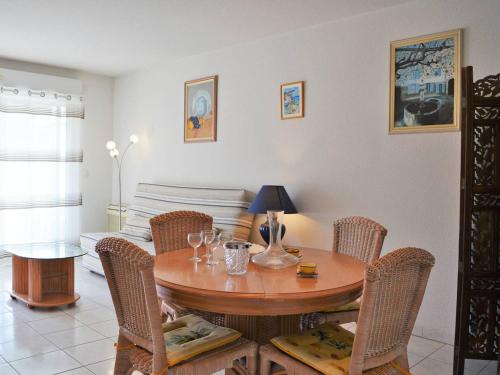 Appartement Appartement Le Lavandou, 2 pièces, 4 personnes - FR-1-251-399 1 RUE DU BATAILLER Entrée B1 - Appartement N°57 - 3ème étage Le Lavandou