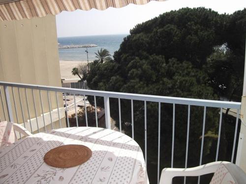 Appartement Le Lavandou, 2 pièces, 4 personnes - FR-1-308-13 Le Lavandou france