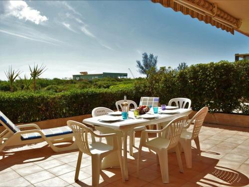 Appartement Le Lavandou, 3 pièces, 6 personnes - FR-1-251-281 Le Lavandou france