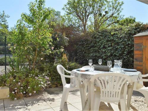 Appartement Appartement Le Lavandou, 4 pièces, 6 personnes - FR-1-251-56 Batiment Bougainvillier -  Appartement NÂ°20 - Allee Des Maures - Le Lavandou